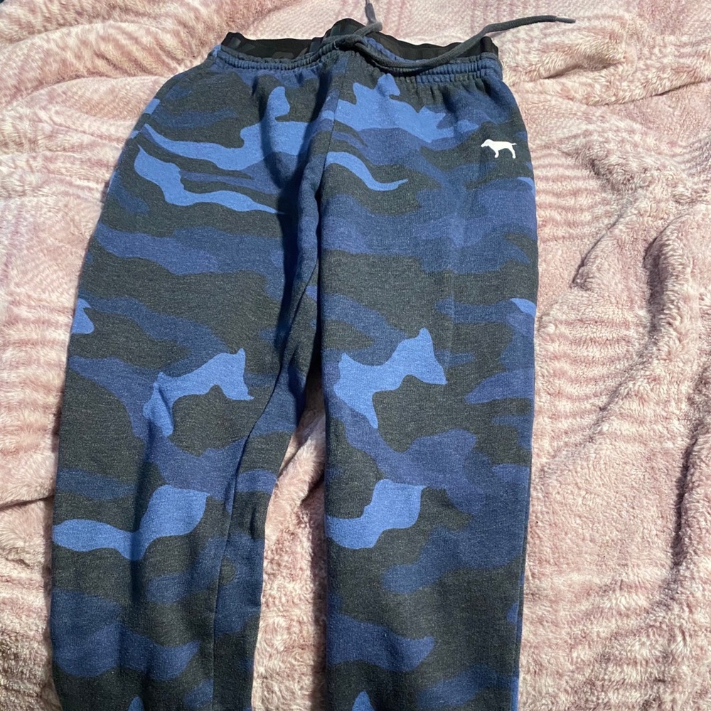 Camo sweatpants